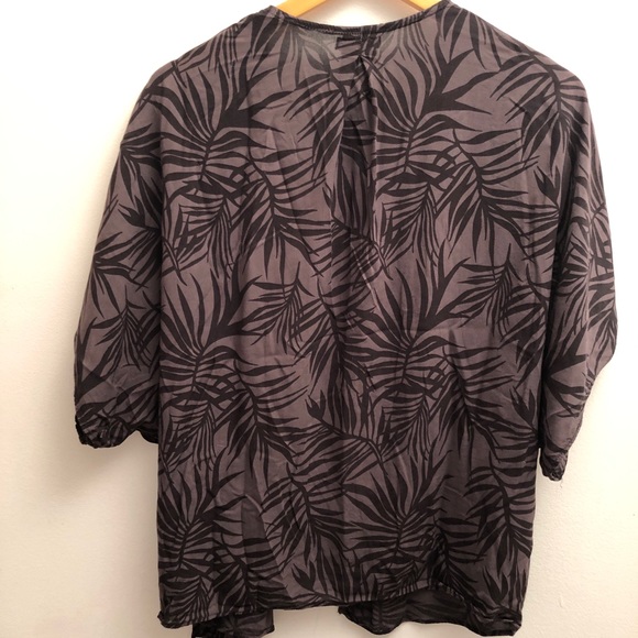 ❣️3/$30 Talula Polo Cover Up - Picture 3 of 4